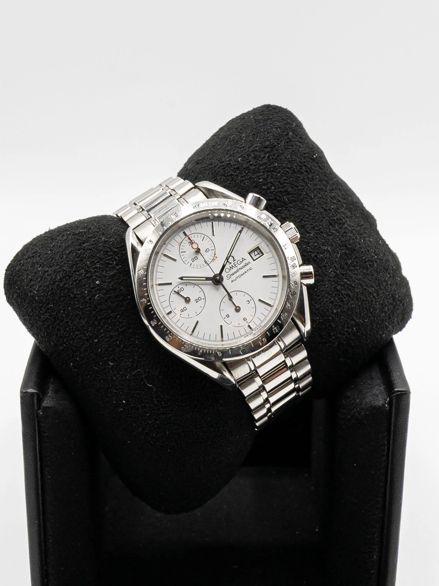 Omega Speedmaster Date Automatic
